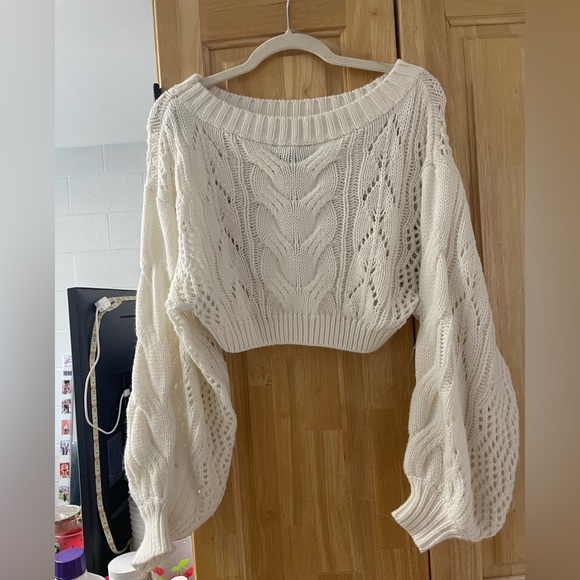 Hera Collection Crop Knit Sweater White - Picture 2 of 2